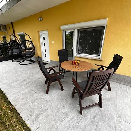 Premium * Zgornje Skofije