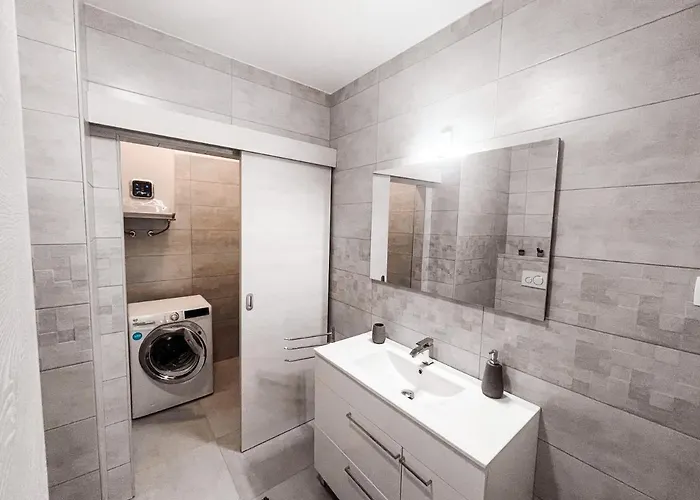 Premium زْغورنيي سْكوفييي